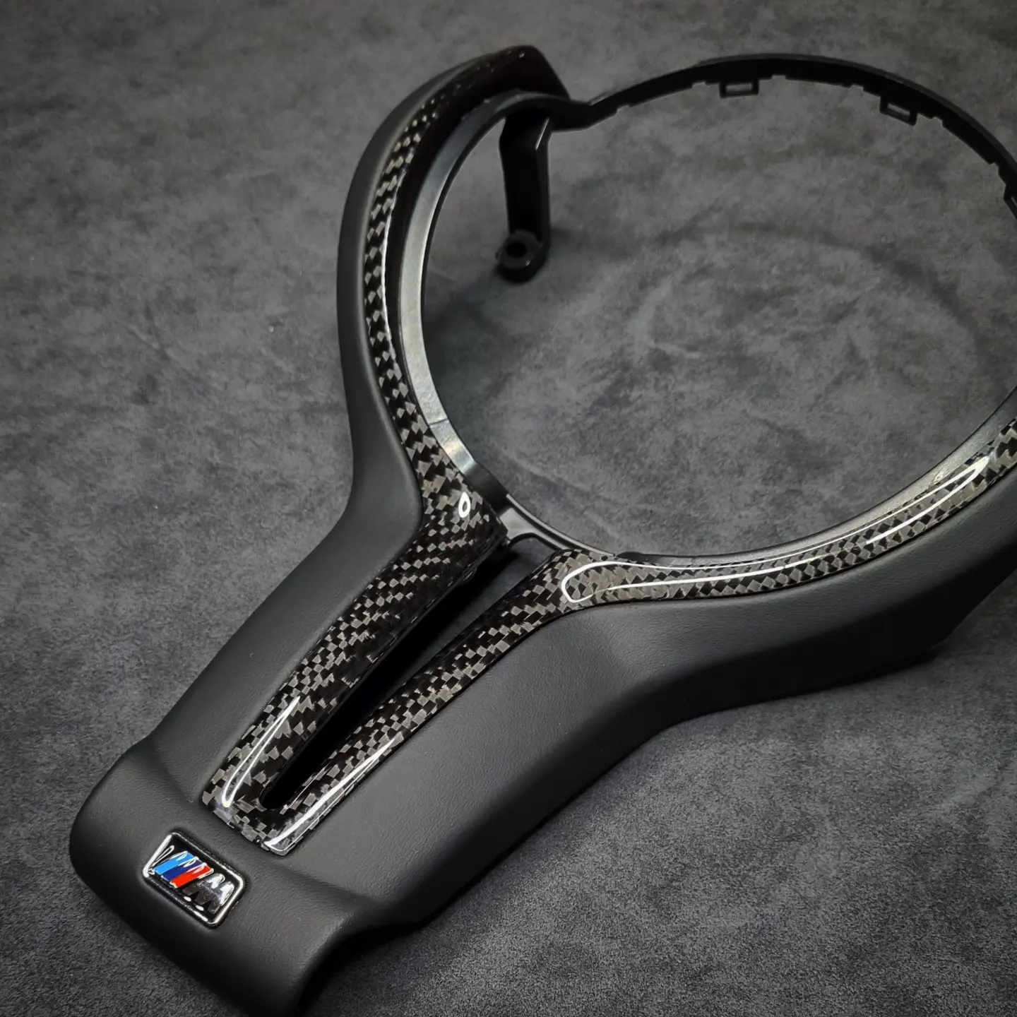 BMW F series Trim – Black smooth leather and Gloss Carbon Fibre Bezel - Image 4