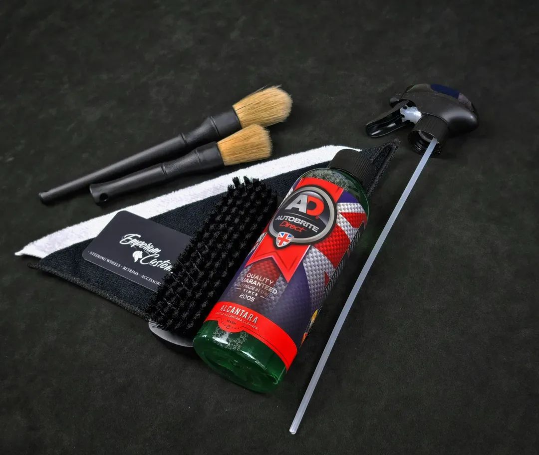 Alcantara Cleaning Kit - For Steering wheels, Seats and more - Image 2